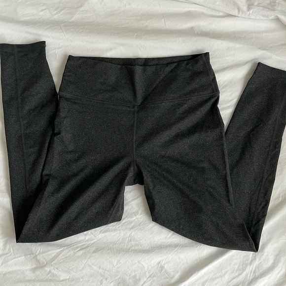 Fabletics Seamless high waisted solid legging in Charcoal Heather - Picture 3 of 4